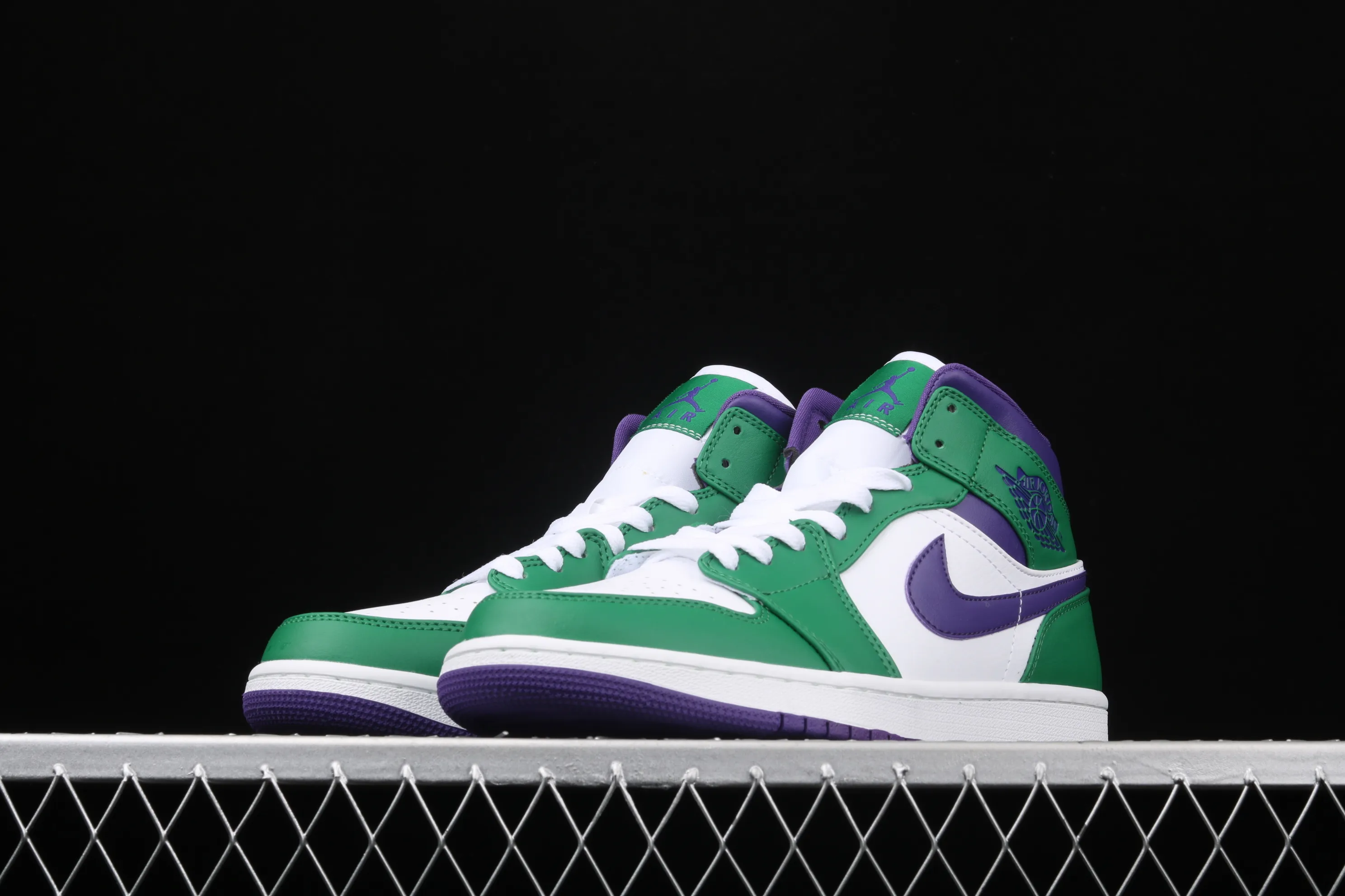 All Categories Air Jordan Jordan Series Basketball Shoes Air Jordan 1 Mid Air Jordan 1 Mid "Hulk" AJ1 Joe 1 Hulk White Purple Green Mid-top Classic Retro Cultural Leisure Sports Basketball Shoes 554724-300